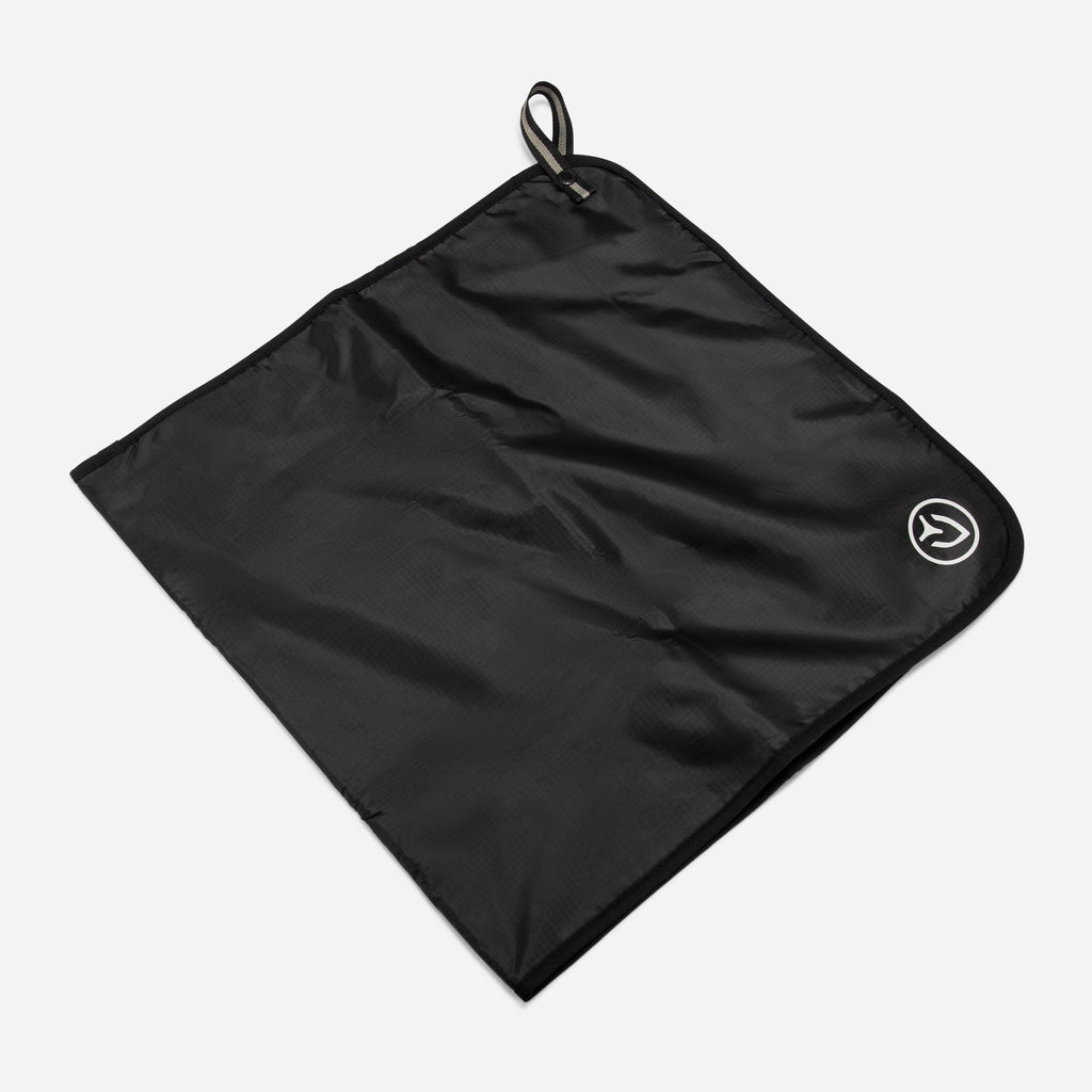 VESSEL Golf Rain Hood Towel in Black