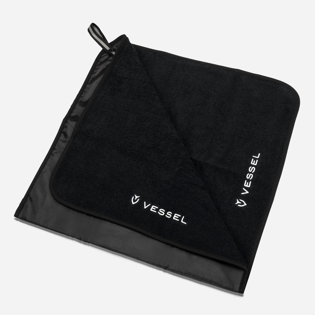 VESSEL Golf Rain Hood Towel in Black