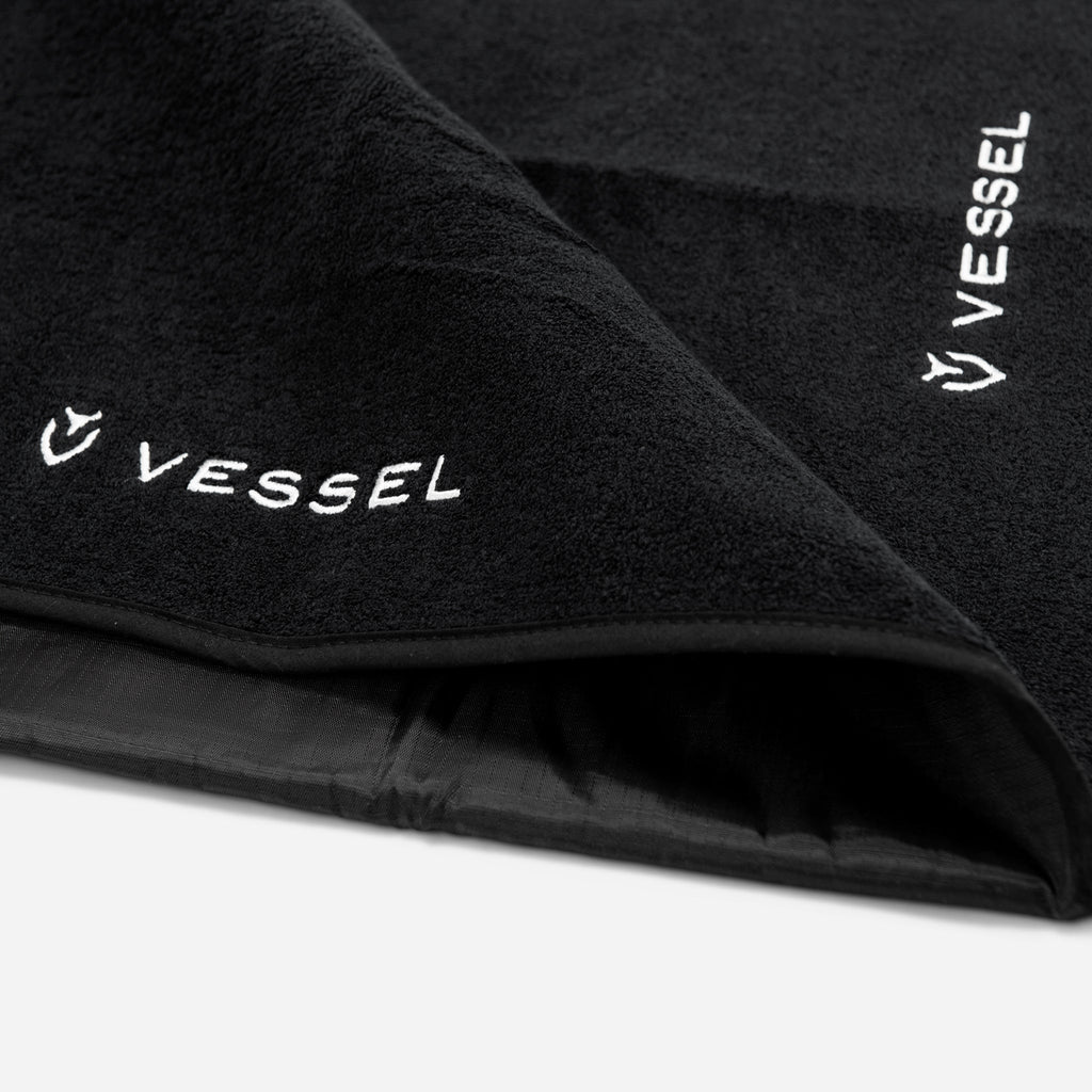 VESSEL Golf Rain Hood Towel in Black